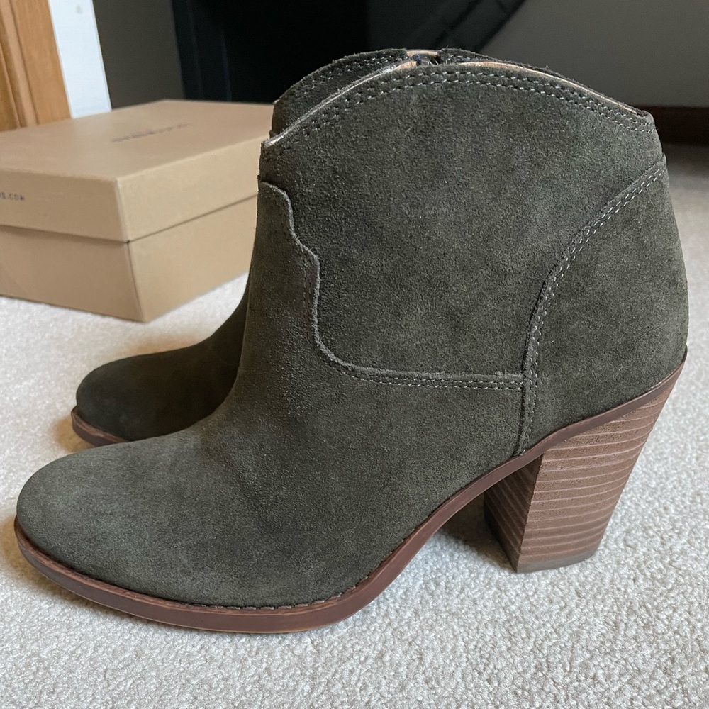 Lucky Brand Olive Suede Booties Size 8